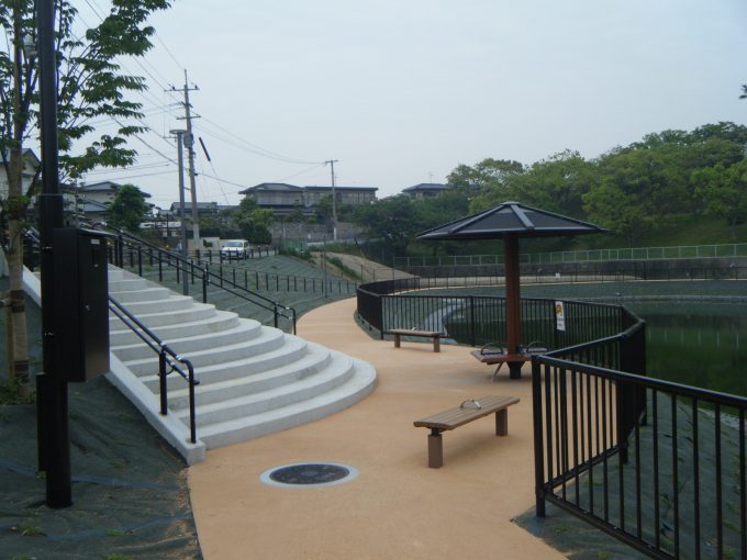 東区の山口新池の整備工事